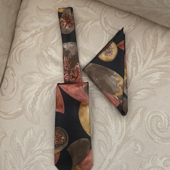 Mens tie and pocket square - Picture 1 of 4